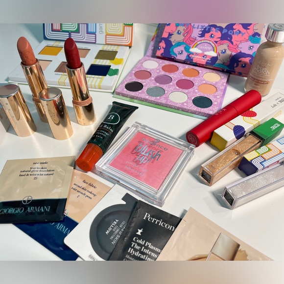 Makeup Bundle set - Picture 7 of 7
